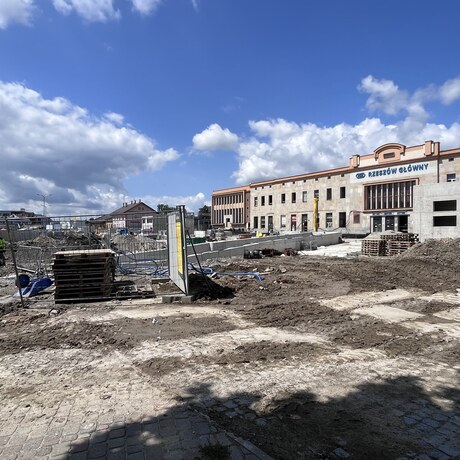 Budowa Rzeszowskiego Centrum Komunikacyjnego [lipiec 2023] - fot 10